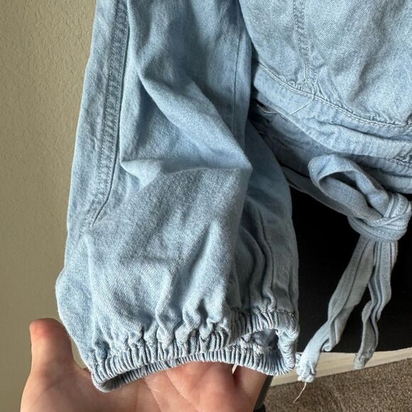 Free People Sophie Denim Wrap Crop Top Light Wash Cotton Sz S Y2K Boho Tie Front - Picture 4 of 9